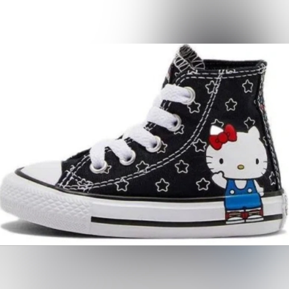 Hello Kitty| Black and White Sneakers Canvas High-Tops Size 5c
